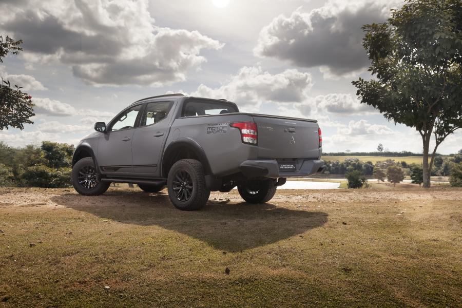  Mitsubishi L200 Triton Motorsports 2020 года  (LA) (фото 7 из 7)